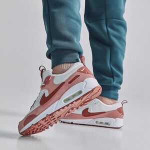 NIKE AIR MAX 90 FUTURA